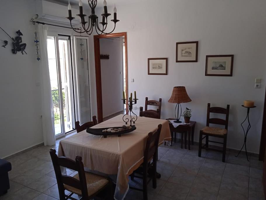 Traditional Art Apartment 3 Akoumia Exterior photo